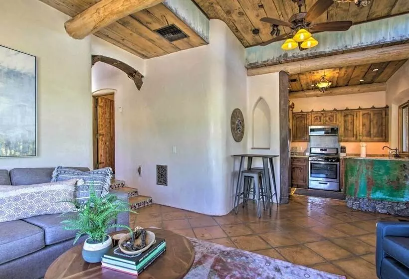 Unique Phoenix Abode W/ 2 Tier Patio & Grills