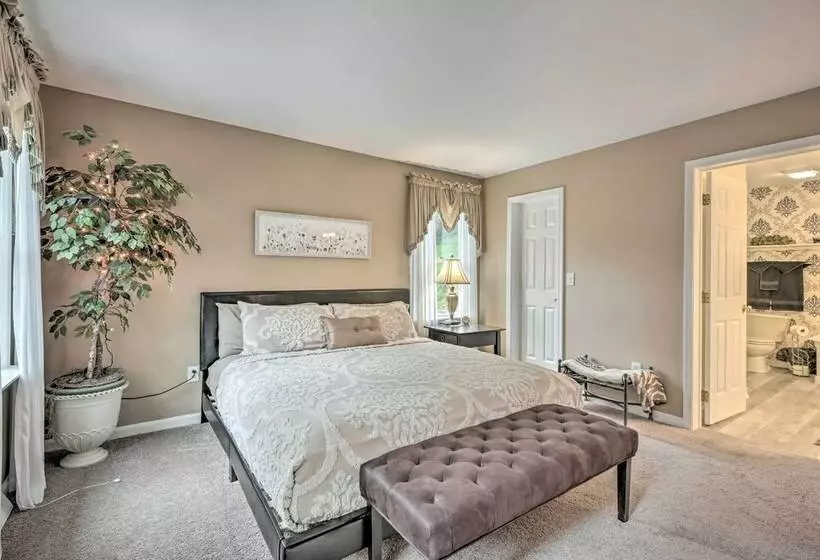 Whitetail Ridge New Cumberland Home With Yard!