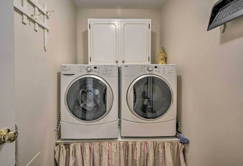 Whitetail Ridge New Cumberland Home With Yard!