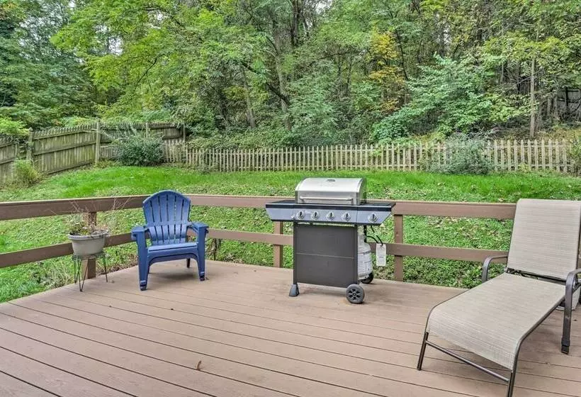 Whitetail Ridge New Cumberland Home With Yard!