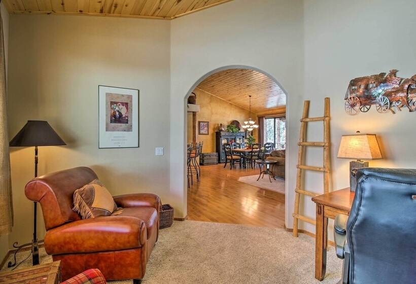 Wooded Show Low Home Near Fool Hollow Lake!