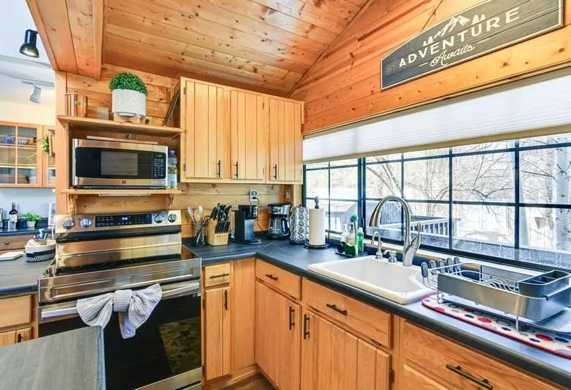 A Frame Munds Park Retreat: 35 Miles To Snowbowl