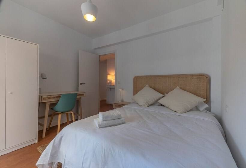 Amazinn Places Cabañal Boutique