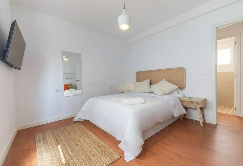 Amazinn Places Cabañal Boutique