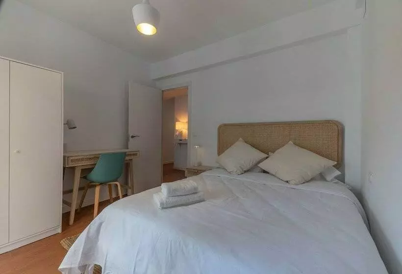 Amazinn Places   Cabañal Boutique