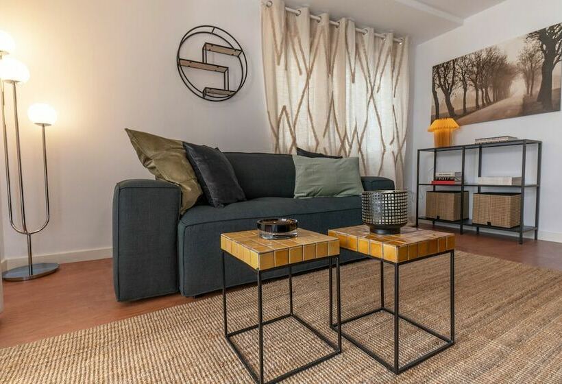 Amazinn Places Cabañal Boutique