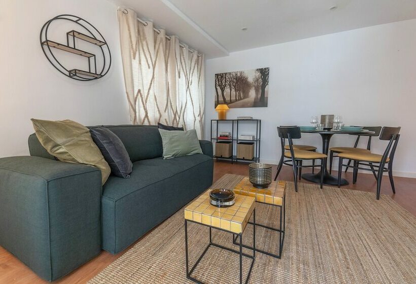 Amazinn Places Cabañal Boutique