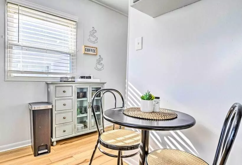 Anderson Bungalow Near University + Downtown!