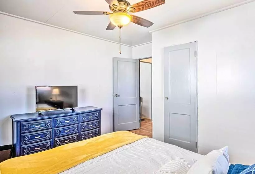 Anderson Bungalow Near University + Downtown!