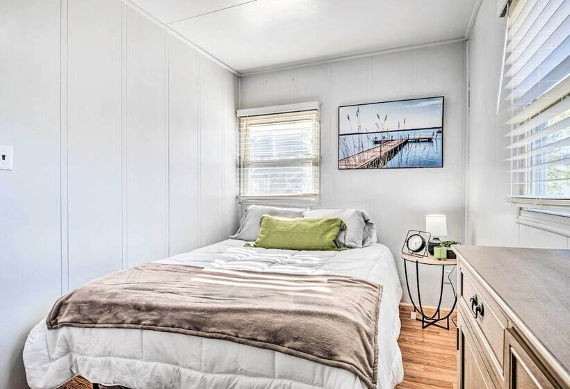 Anderson Bungalow Near University + Downtown!