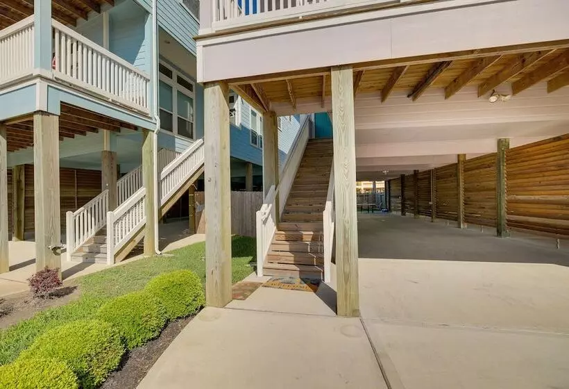 Bay View La Porte Home Rental: Steps To Beach!
