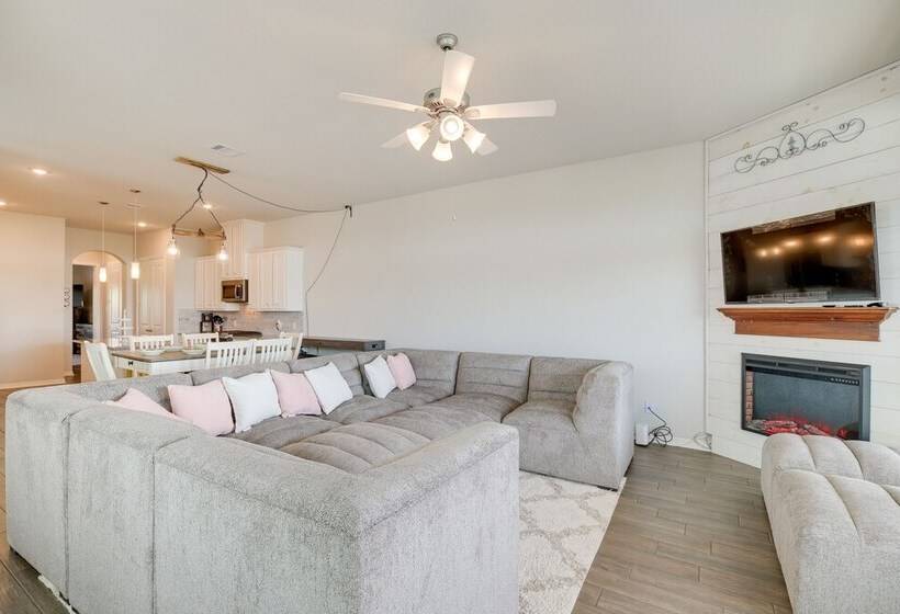 Bay View La Porte Home Rental: Steps To Beach!