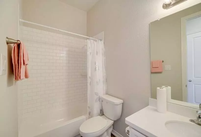 Bay View La Porte Home Rental: Steps To Beach!