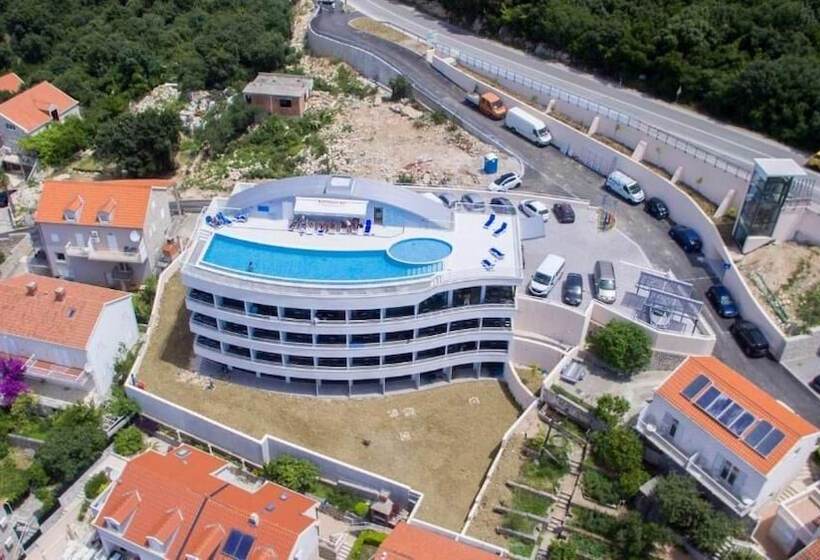 تختخواب و صبحانه Villa Paradiso