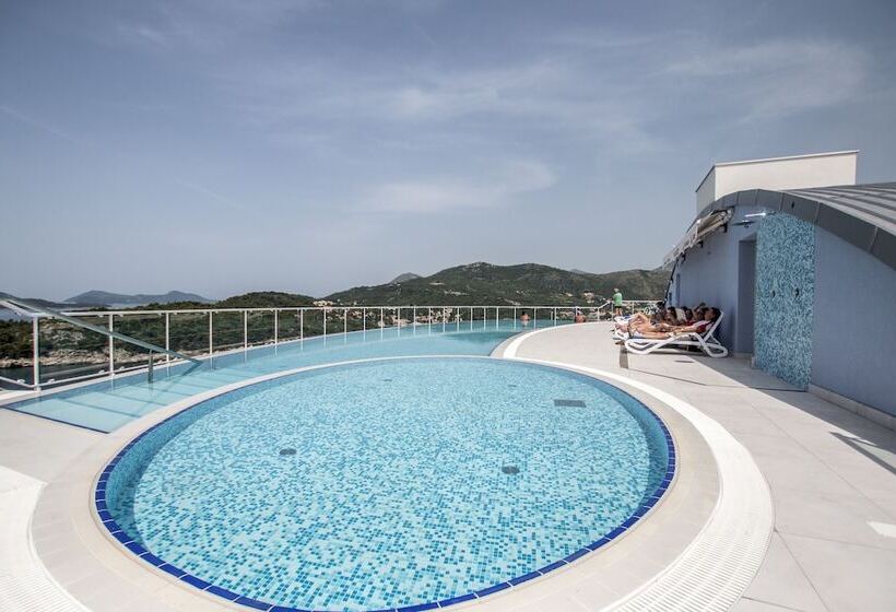 تختخواب و صبحانه Villa Paradiso