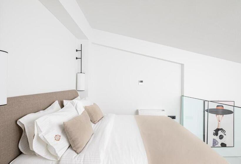 Casa Di Gaga Luxury Suites