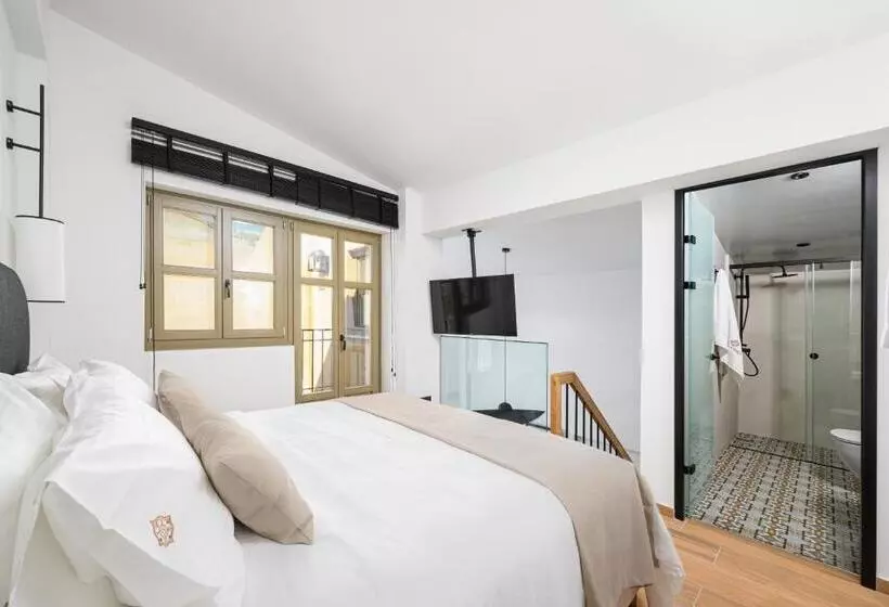 Casa Di Gaga Luxury Suites