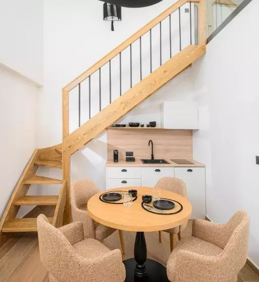 Casa Di Gaga Luxury Suites