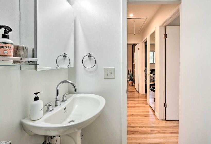 Chic Boulder Home W/ Yard < 3 Mi To Pearl St!