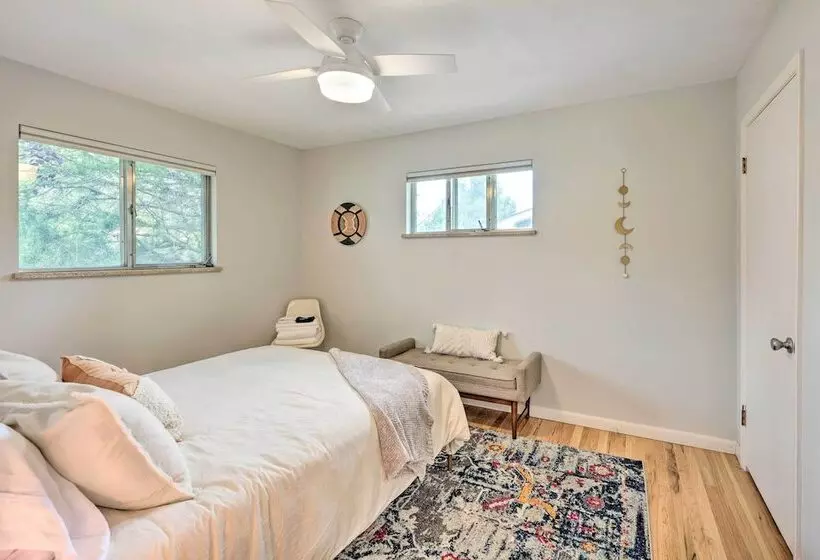 Chic Boulder Home W/ Yard < 3 Mi To Pearl St!