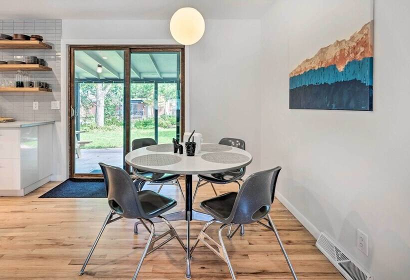 Chic Boulder Home W/ Yard < 3 Mi To Pearl St!