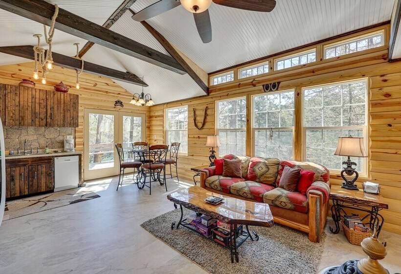 Cliffside Eureka Springs Cabin W/ Beaver Lake View