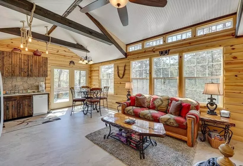 Cliffside Eureka Springs Cabin W/ Beaver Lake View