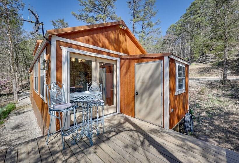 Cliffside Eureka Springs Cabin W/ Beaver Lake View