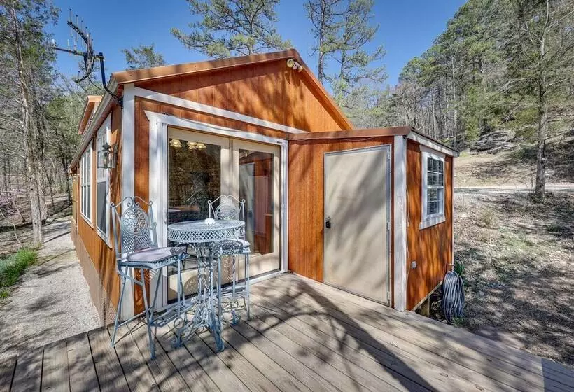 Cliffside Eureka Springs Cabin W/ Beaver Lake View