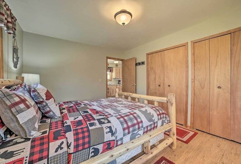 Family Cottage 3 Mi To Higgins Lake State Pk!