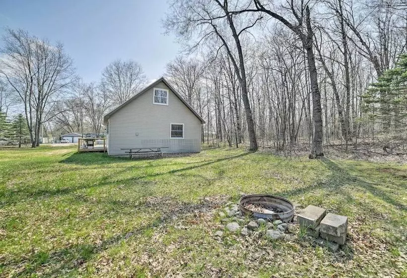 Family Cottage 3 Mi To Higgins Lake State Pk!