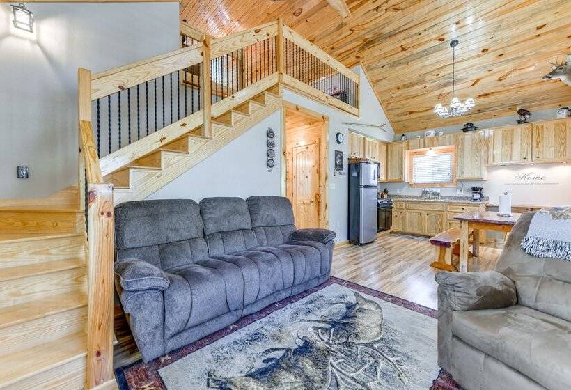 Hillside Cabin + Grill Near Smoky Mountains