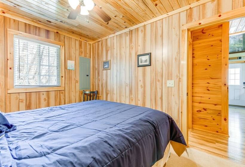 Hillside Cabin + Grill Near Smoky Mountains