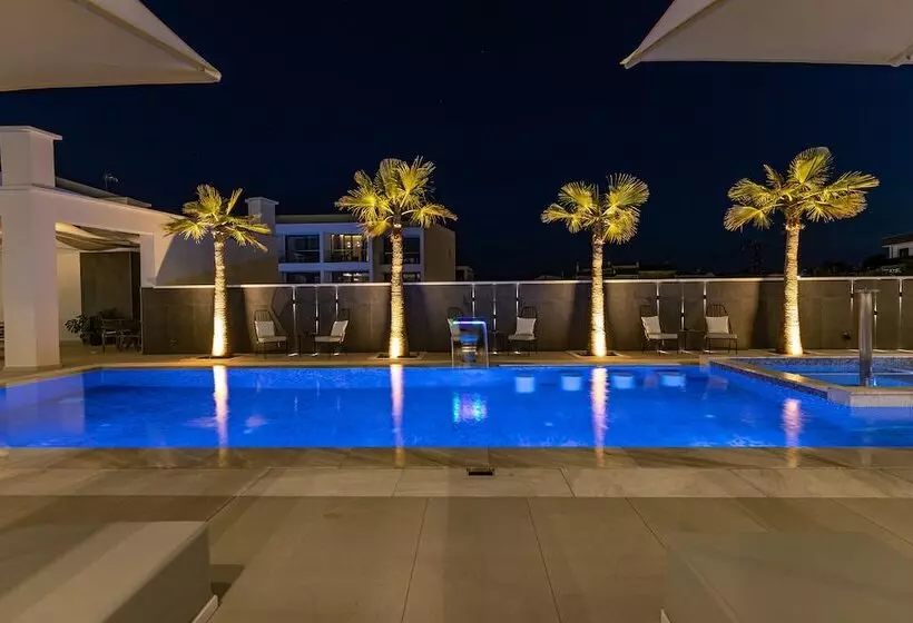 Hotelli Bareti Boutique