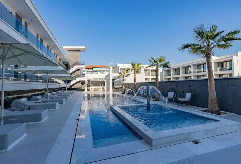 Hotelli Bareti Boutique