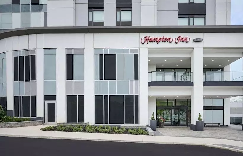 Hotelli Hampton Inn By Hilton Hamilton