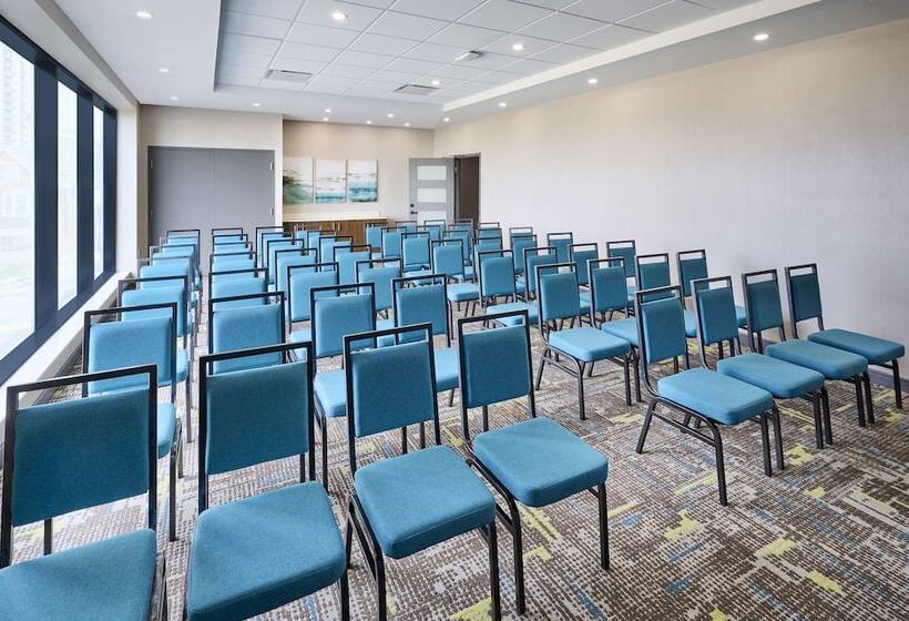 فندق Hampton Inn By Hilton Hamilton