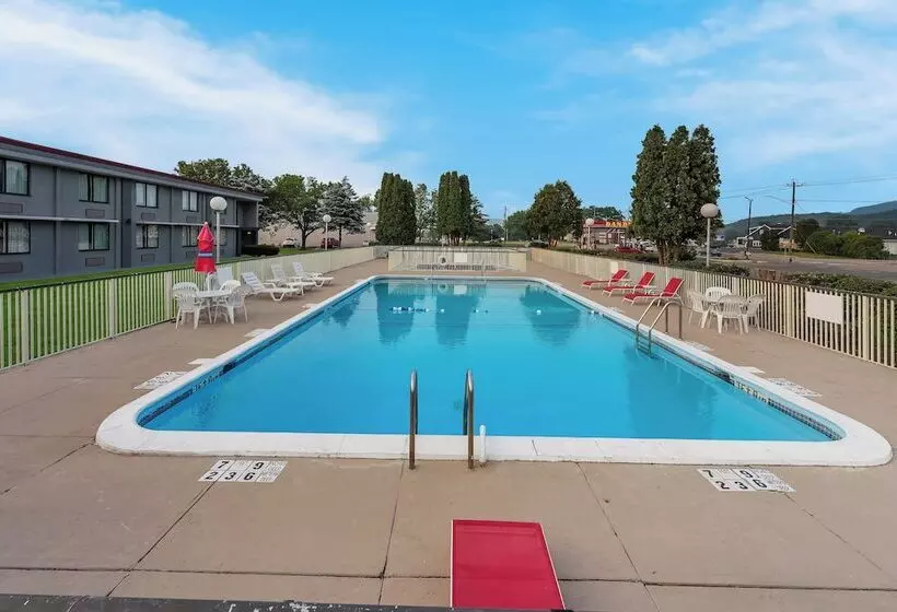 Hotelli Red Roof Inn Painted Post