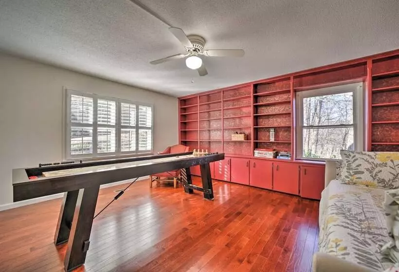 Lake Junaluska Home W/ Deck, Close To Trails!