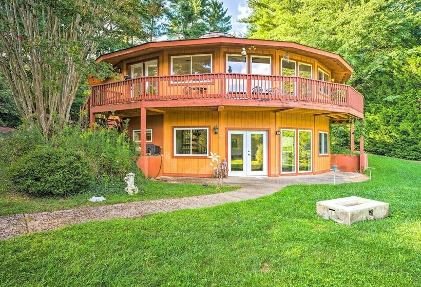 Lakefront Hendersonville Cabin Near Fishing!