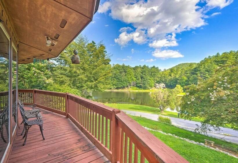 Lakefront Hendersonville Cabin Near Fishing!