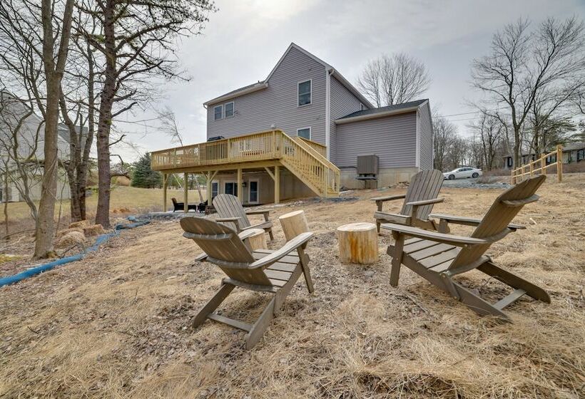 Lakefront Long Pond Home W/ Deck!