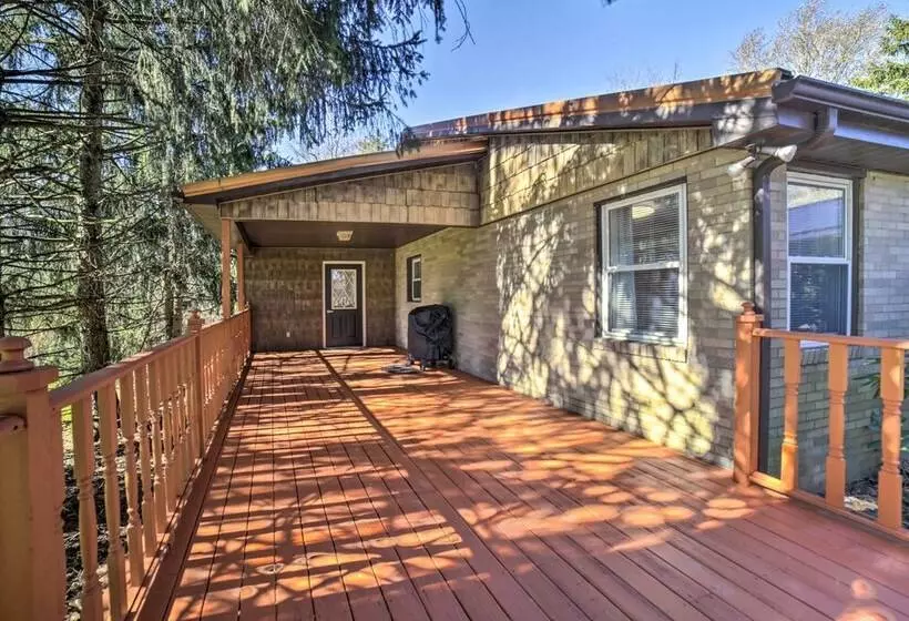 Near Mines & Meadows: Spacious Home W/ Game Room