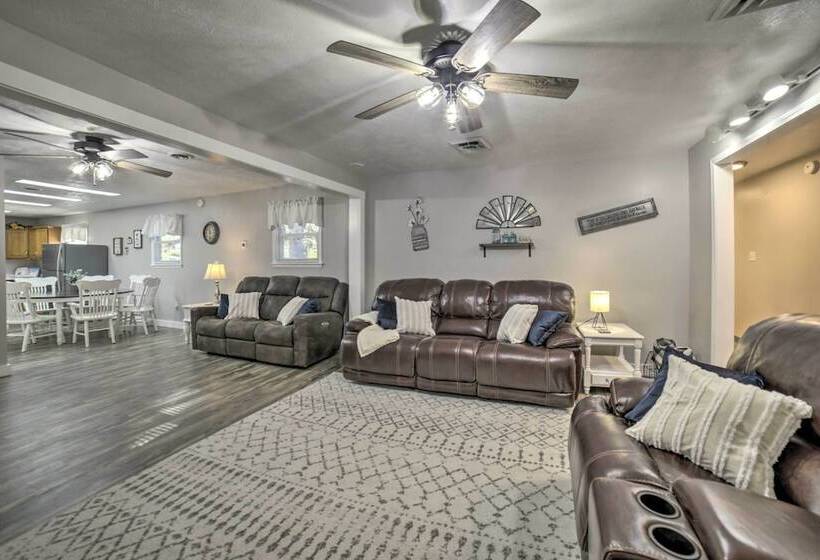 Near Mines & Meadows: Spacious Home W/ Game Room