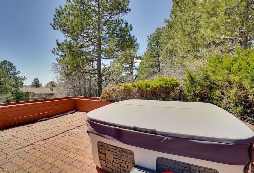 Monument House   Breweries, Hiking & Museums!