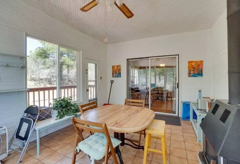 Monument House   Breweries, Hiking & Museums!