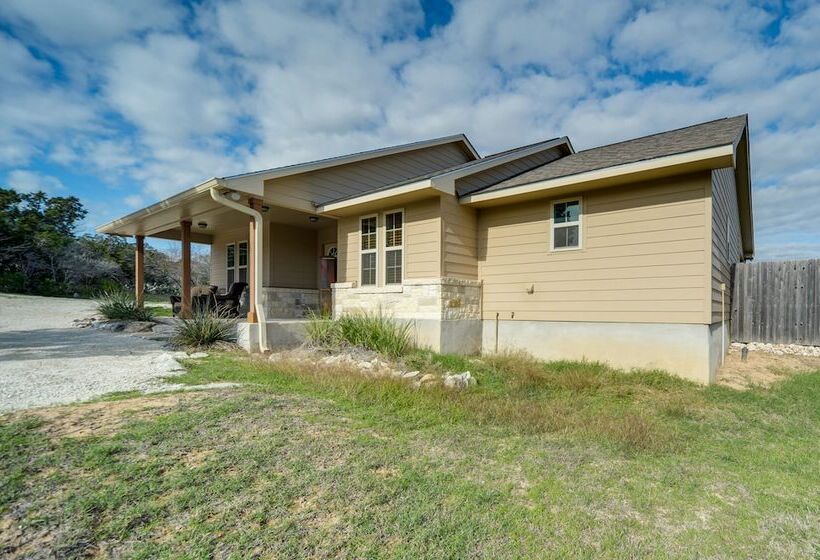 New Braunfels Home W/ Pool 2 Mi To Guadalupe River