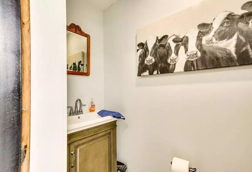 Peaceful Country Home In Serene Setting With Yard