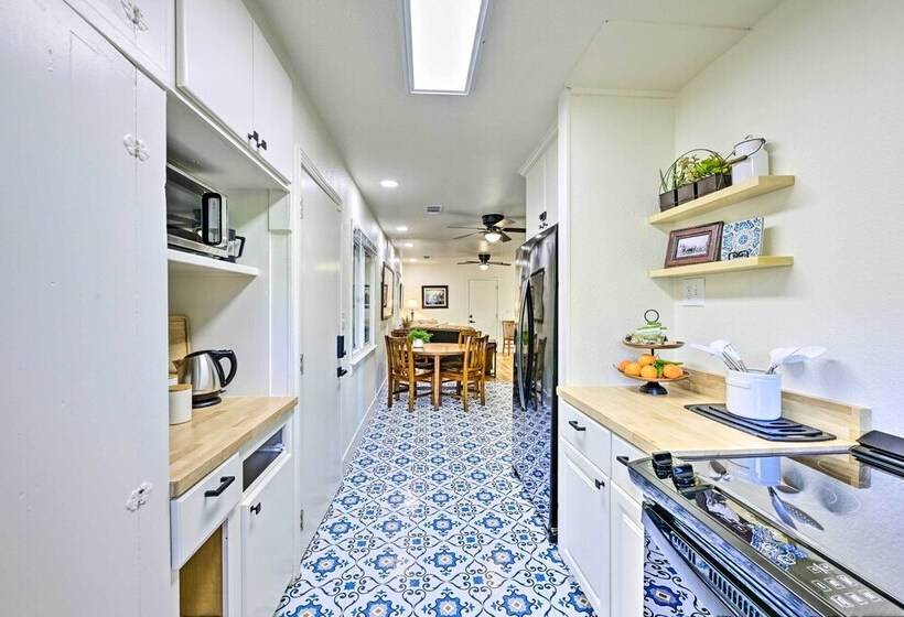 Peaceful Ranch Home W/ Sierra Nevada Views