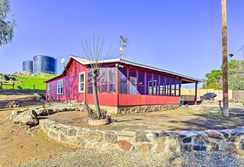 Peaceful Ranch Home W/ Sierra Nevada Views